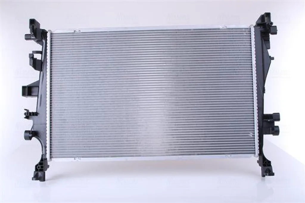 Refroidir votre moteur de Fiat 500X avec le radiateur NISSENS OE 51965899