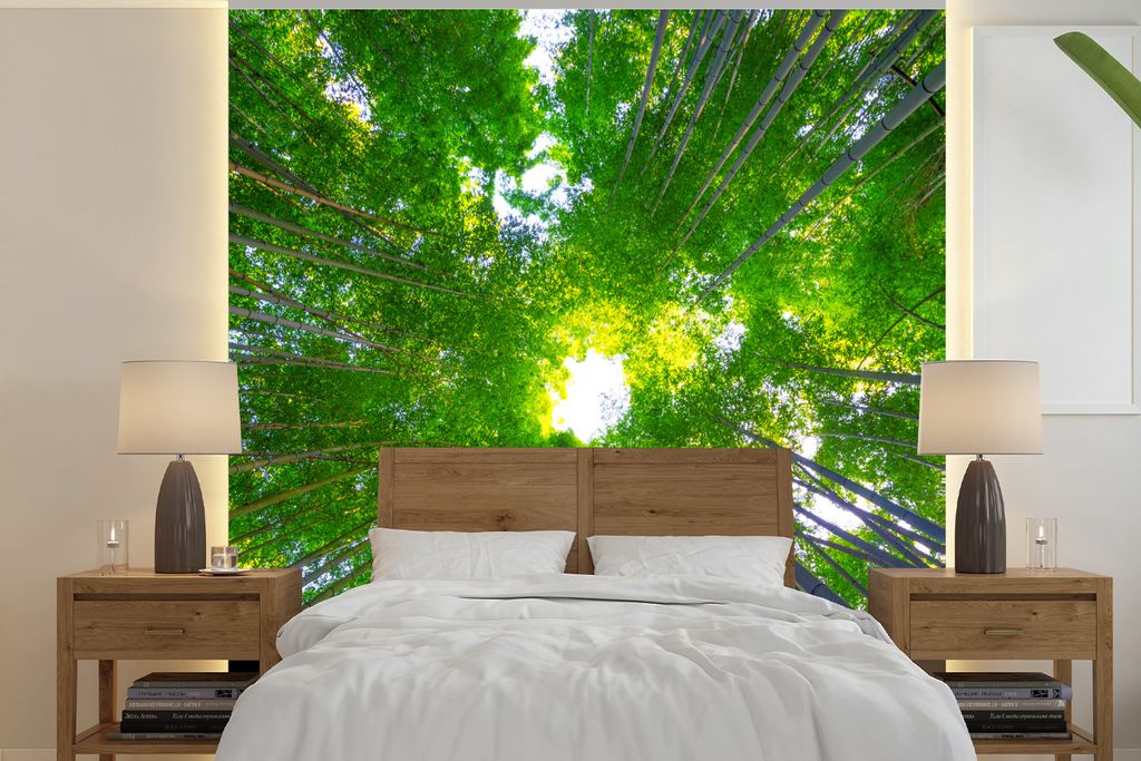 MuchoWow Fototapete für Wohnzimmer oder Schlafzimmer Wandtapete Vinyl Motivtapete Baumkronen im Arashiyama-Bambuswald - 350x350 cm - Schlafzimme...