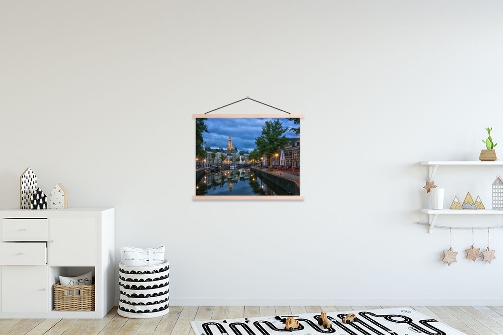 MuchoWow Textilposter Groningen - Grachtenpand 60x45 cm mit holzfarbenen Rahmen - Bild