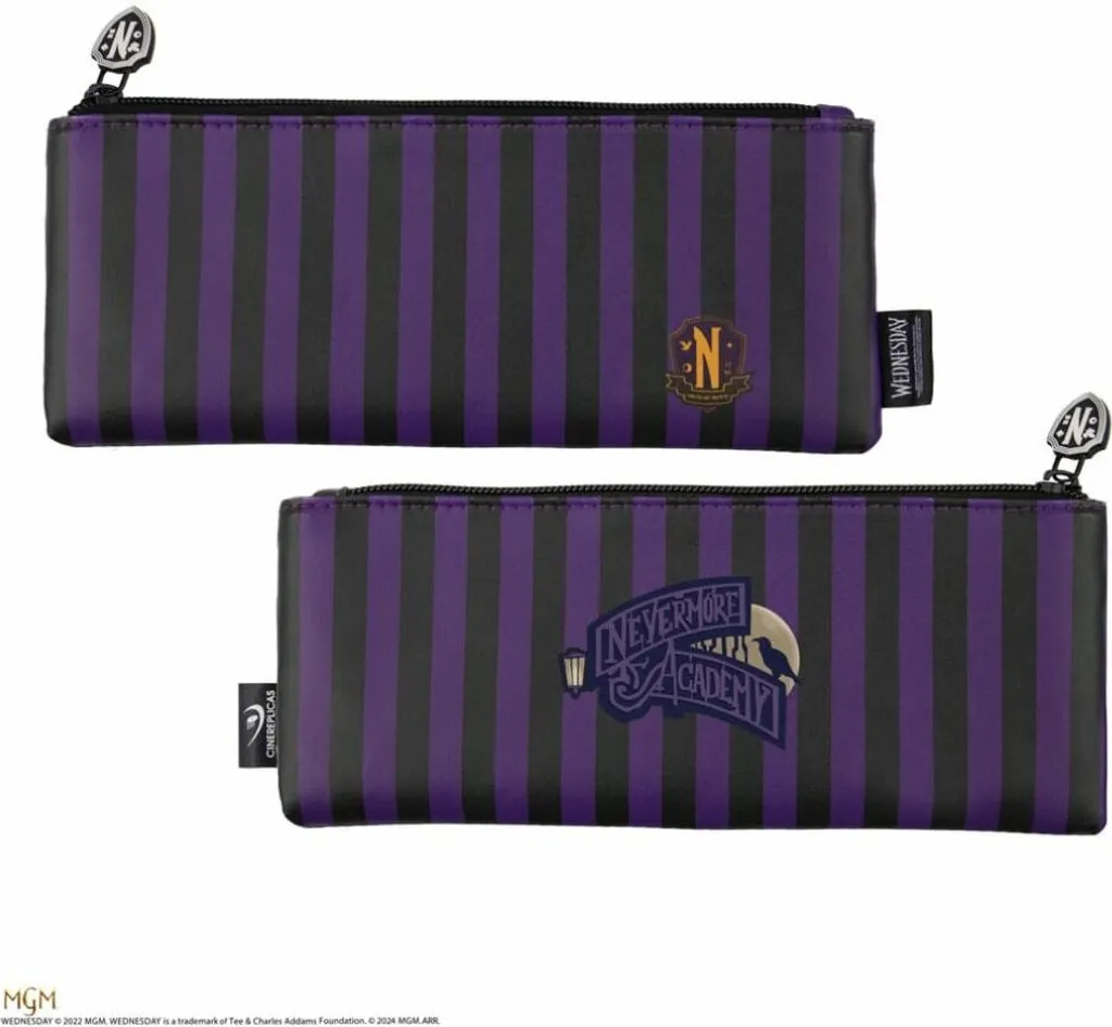 Pack scolaire Mercredi Addams complet pour ne plus manquer de matériel - 5