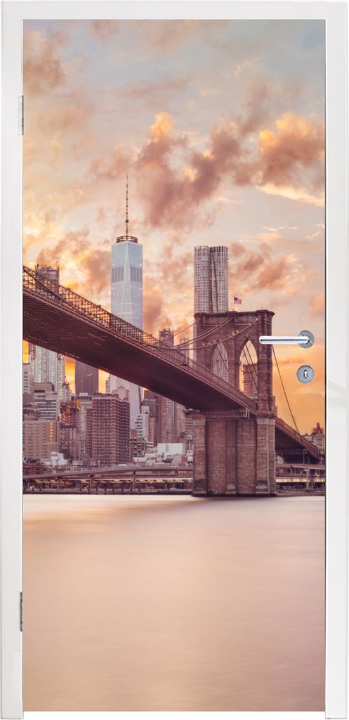 MuchoWow Türtapete Selbstklebende Türfolie Brooklyn Bridge und die New Yorker Skyline bei Sonnenuntergang 80x215 cm Türposter Türaufkleber Kl...