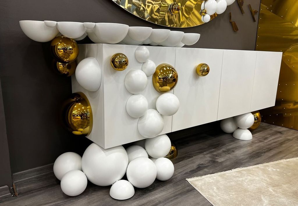Casa Padrino Luxus Designer Sideboard Weiß / Gold 255 x 52 x H. 100 cm - Massivholz Schrank mit 4 Türen - Luxus Möbel - Hotel Möbel - Designer ...