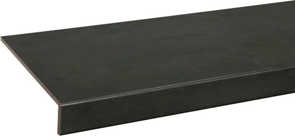 Marchepied antidérapant effet béton pour rénover escalier usé