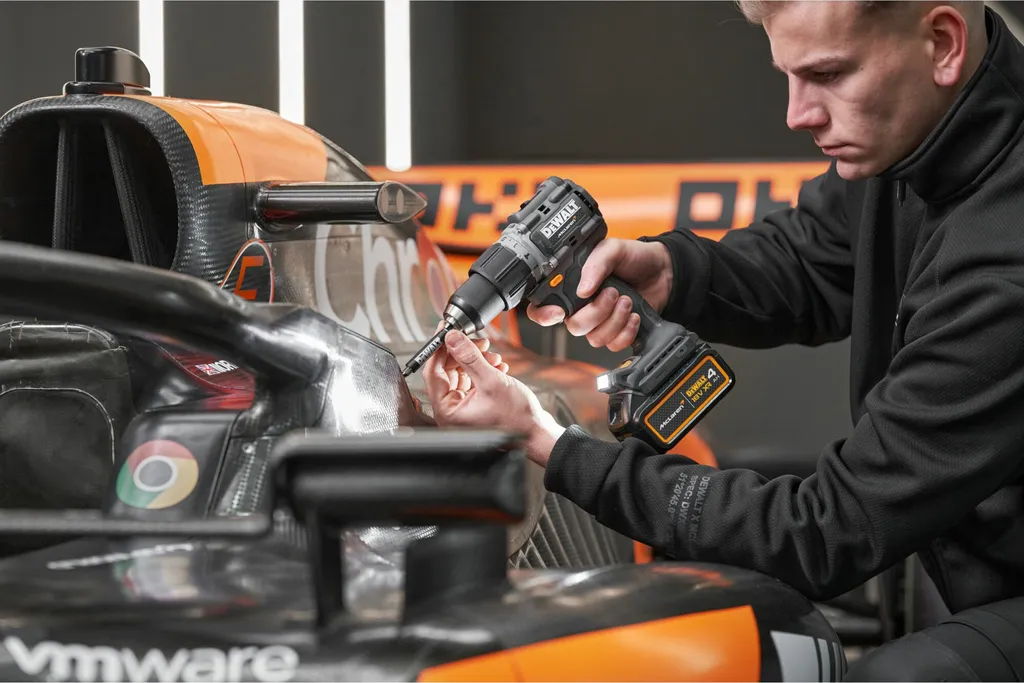 Perceuse-visseuse à percussion Dewalt 18V sans fil 4Ah - 3