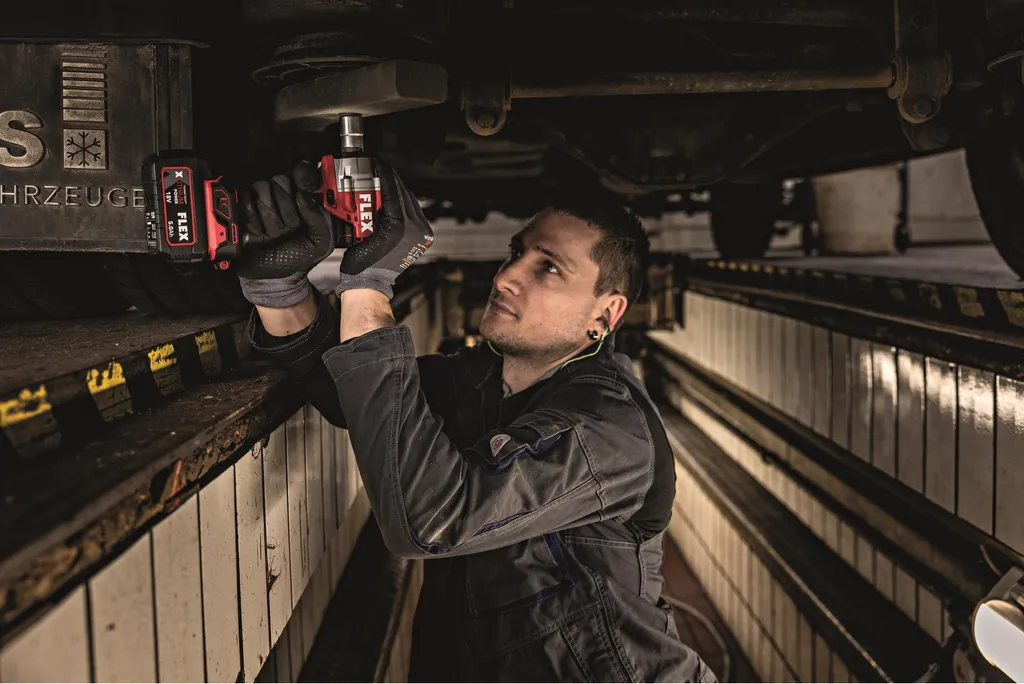 Clé à choc 18V FLEX IW 400 Nm compacte et légère pour serrage précis - 15