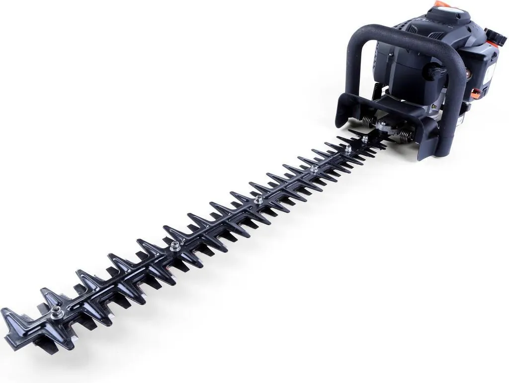 Recensione FUXTEC MH126: Il Tagliasiepi a Scoppio che Sfida i Grandi