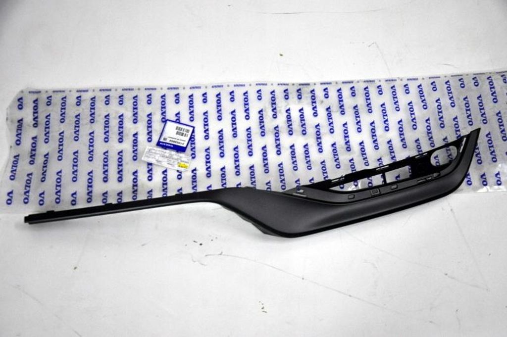 VOLVO S60 V60 V60CC Lift Stoßstange vorne links 31353654