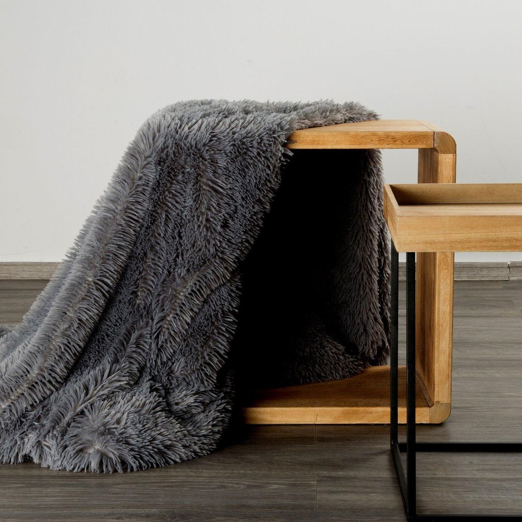 Flauschige Decke Tifany 1 150x200 cm dunkelgrau