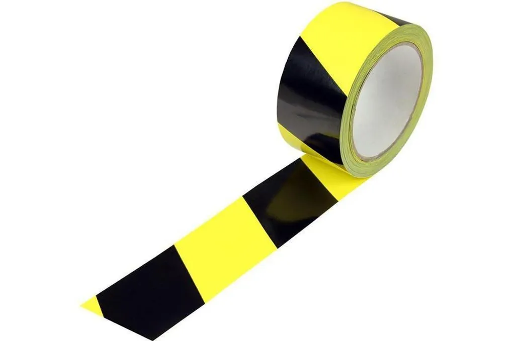 Ruban de marquage PVC résistant 52 microns jaune noir 50 mm x 66 m