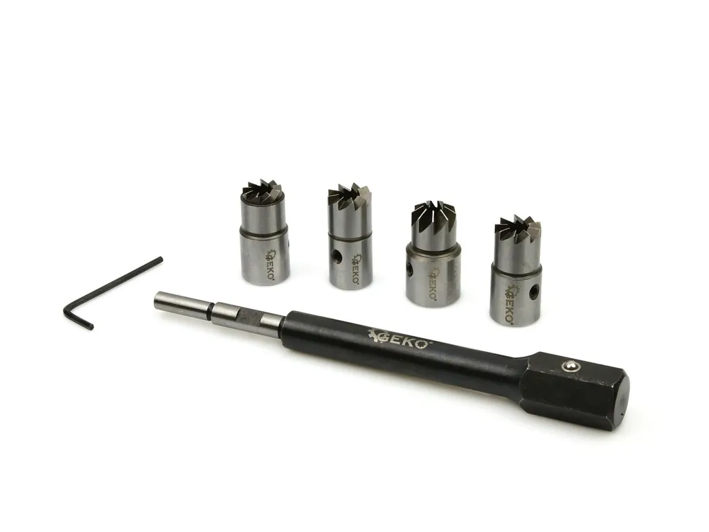 Nettoyer un siège d'injecteur diesel avec le jeu de fraises GEKO G02659