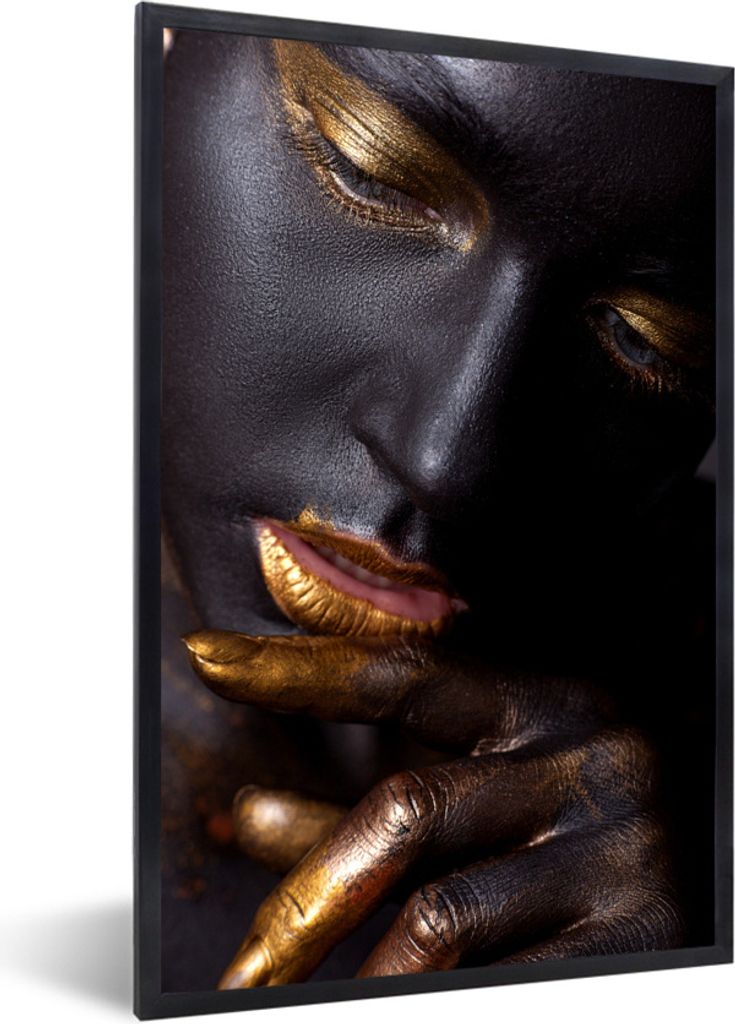 MuchoWow Gerahmtes Poster Frau - Gold - Schwarz 40x60 cm - Poster mit Schwarzem Bilderrahmen Wandposter Rahmen Foto Bilder - Papierdruck - Wandbi...