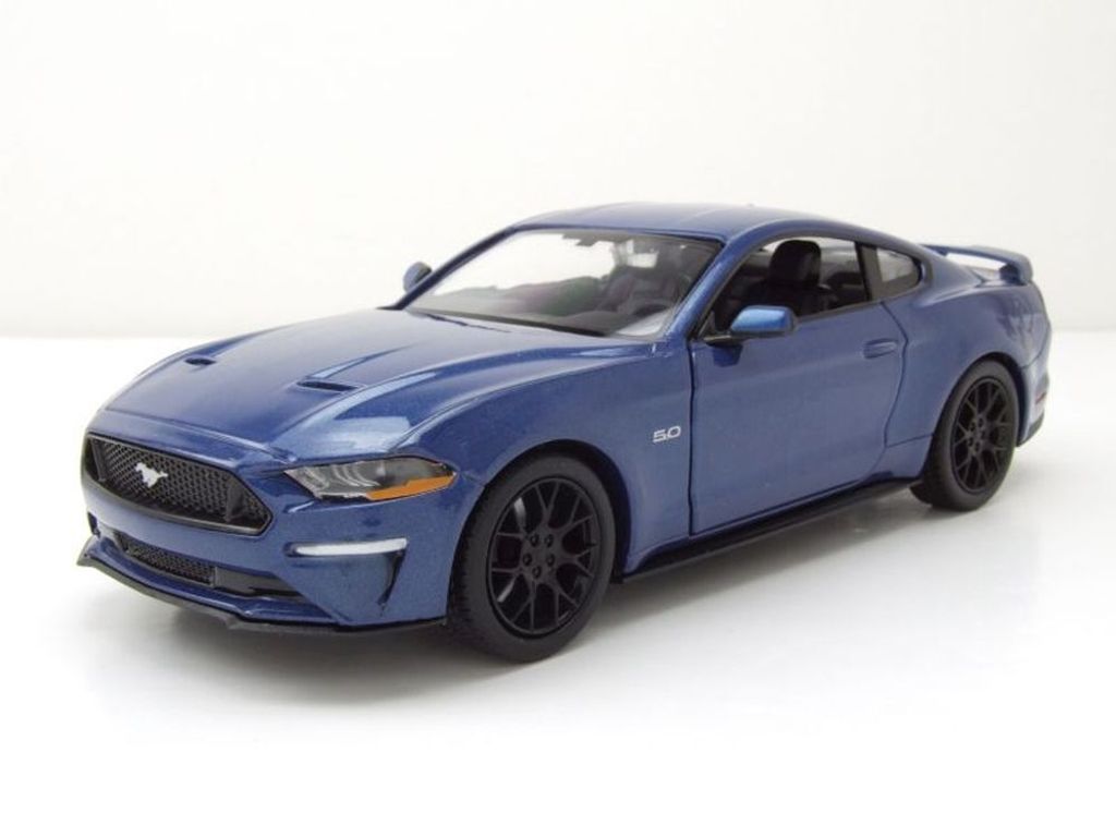 Motormax 79352B Ford Mustang GT 2018 blau metallic 1:24 Produktbild 