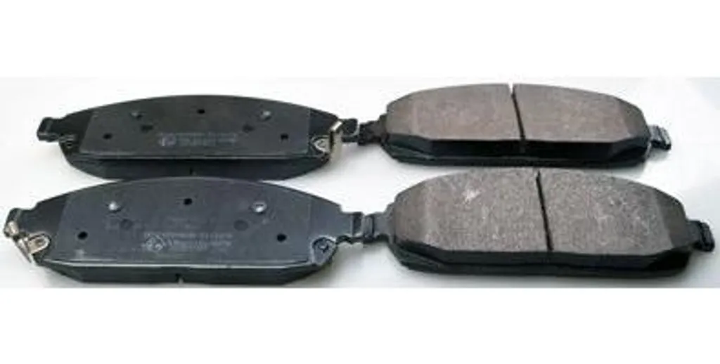 Plaquettes de frein sans bruit pour Jeep Cherokee OE K05080868AB B111291