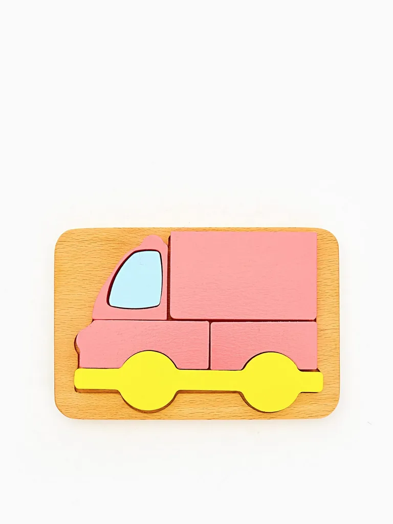 Jouet Ambulance Rose en Pin Naturel - Objet Déco pour Chambre Enfant