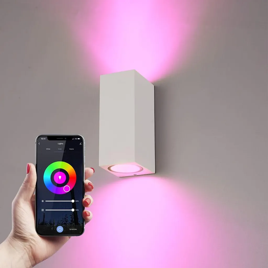 Éclairage intelligent extérieur IP65 pour terrasse et balcon connecté