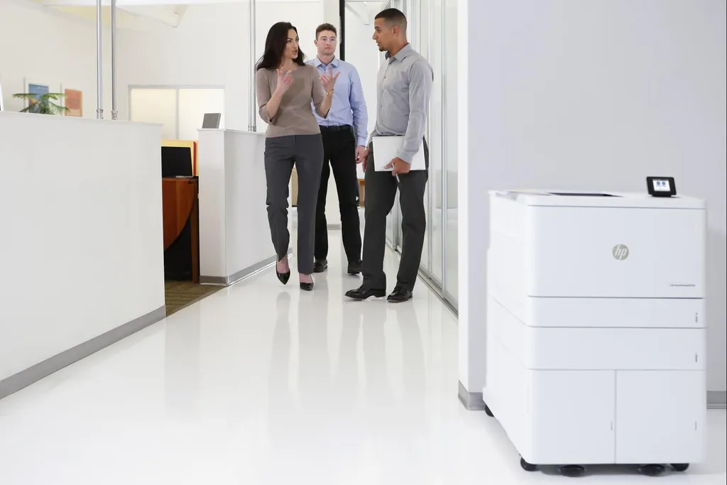 Support HP Color LaserJet pour bureau : fini l'encombrement et le bruit