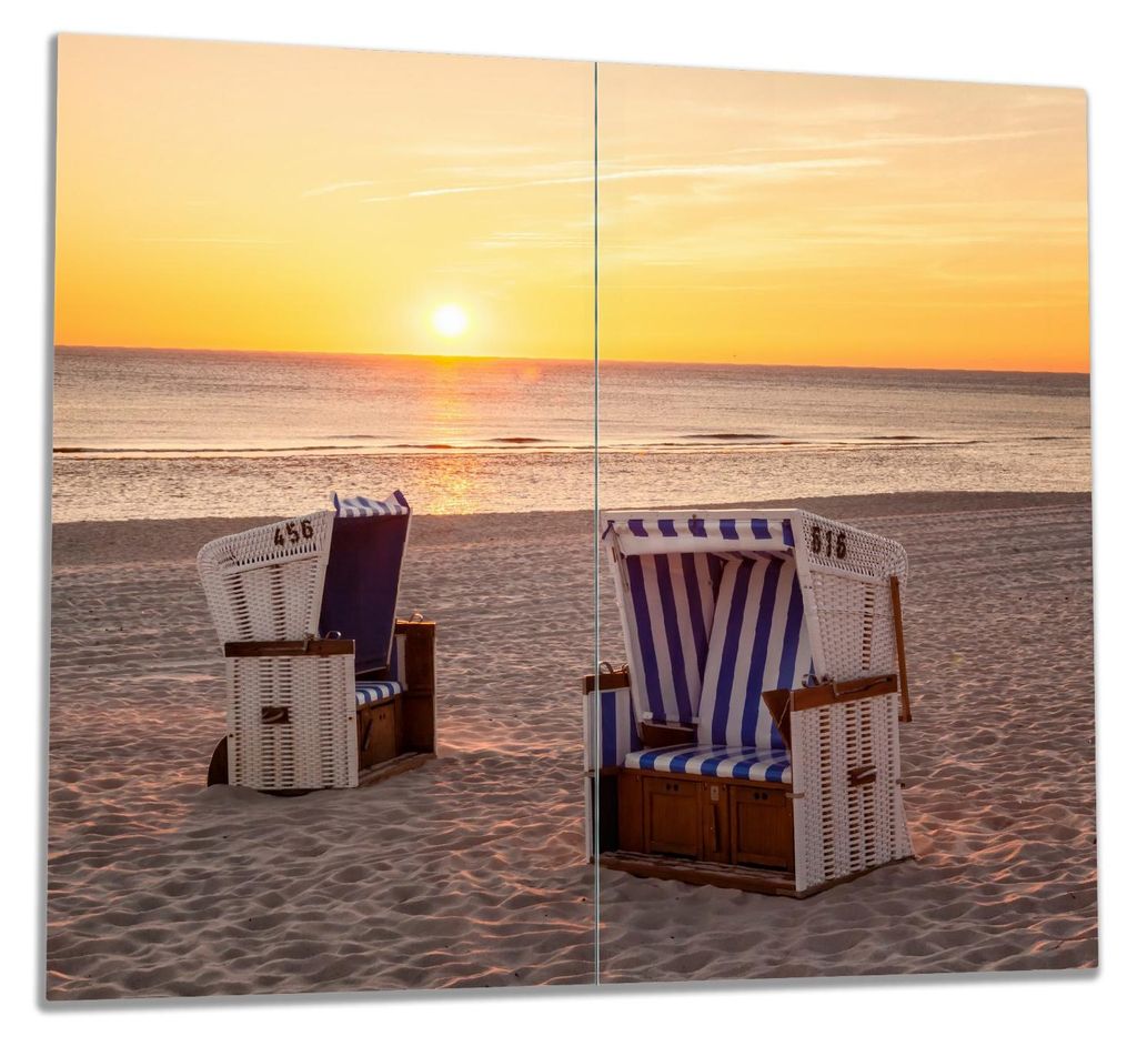 Wallario Herdabdeckplatte aus Glas, Größe 60 x 52 cm 2-teilig, Motiv Strandkörbe im Sonnenuntergang