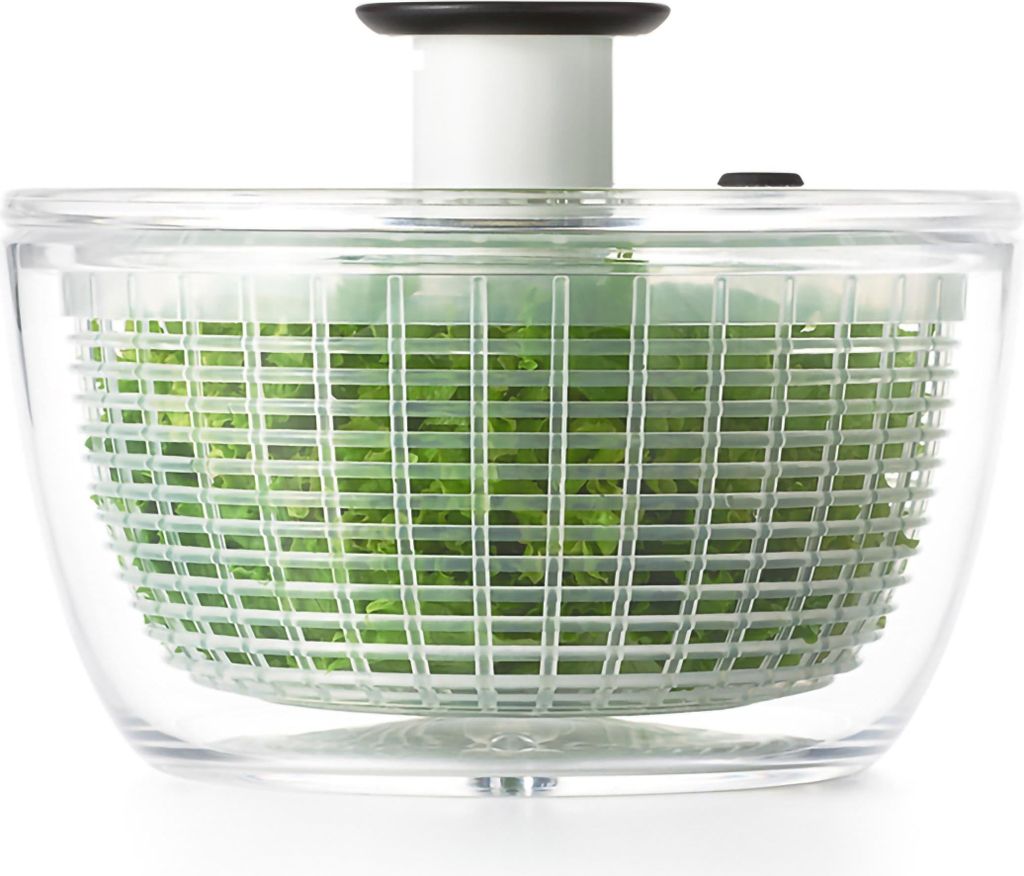 OXO Good Grips Salatschleuder mit Sieb und Deckel, klein – Produktbild 
