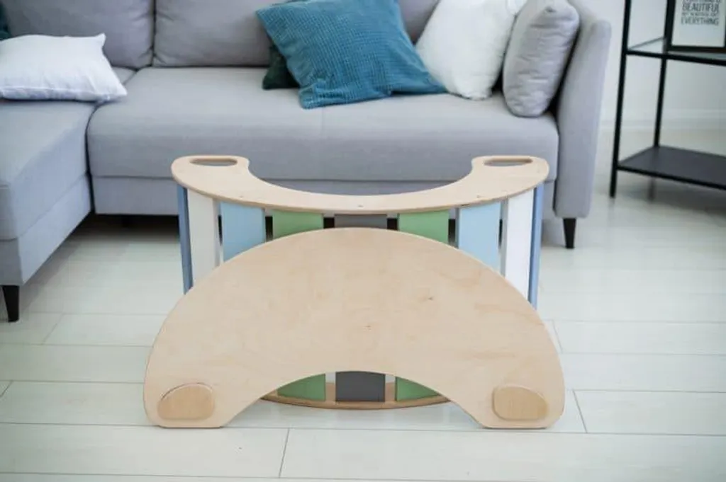 Table à bascule en bois avec poignées de sécurité - Finition Vernis - 3