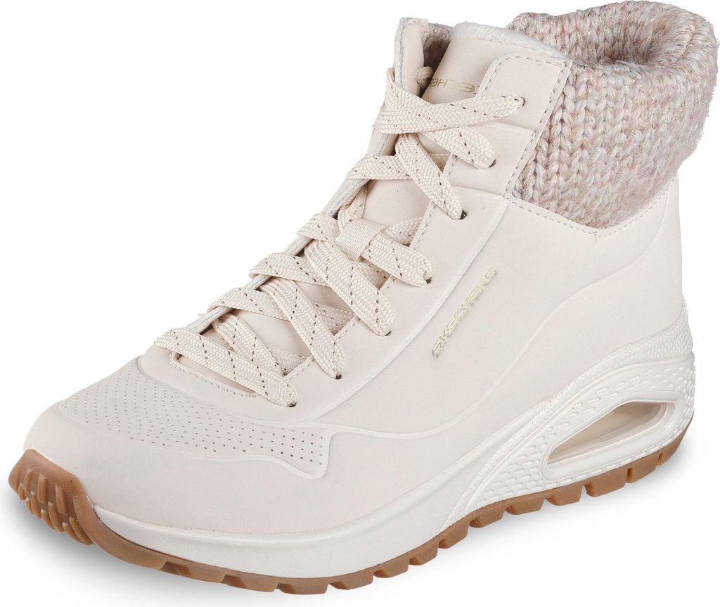 A single white sneaker with a knitted collar is shown against a white background.