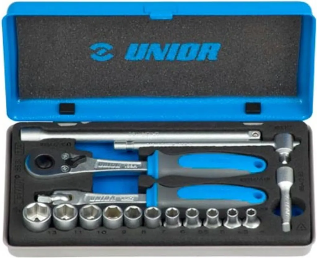 Kit de clés à douilles UNIOR pour travaux de bricolage lourd et serrage précis