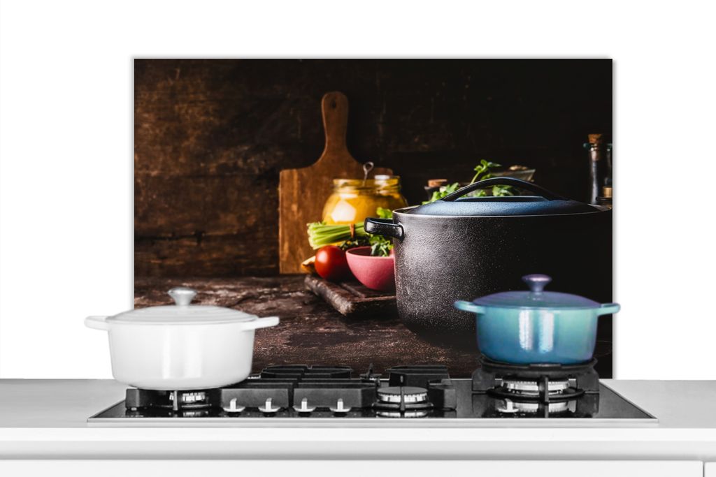 KitchenYeah Spritzschutz Küche - Küchenrückwand - Wandschutz für Herd und Spüle - Rustikal - Stilleben - Pfanne - Gemüse 80x55 - Alu-Dibond...