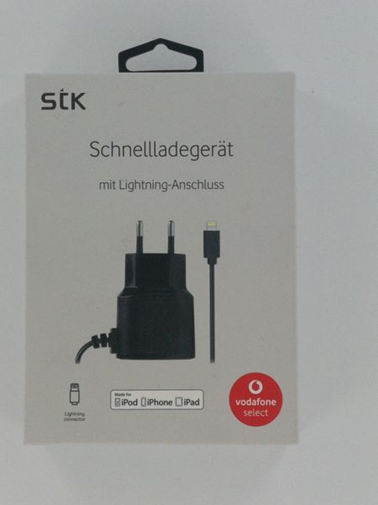 STK Schnellladegerät mit Lightning-Anschluss in schwarz Produktbild 