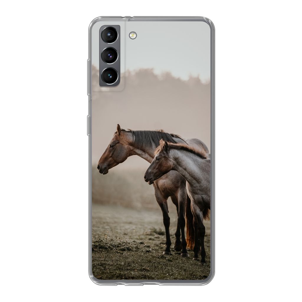 MuchoWow Handyhülle Schutzhülle Hülle für Samsung Galaxy S21 Plus Pferde - Nebel - Wiese Silikon Softcase Handy Hülle - Handy-Tasche