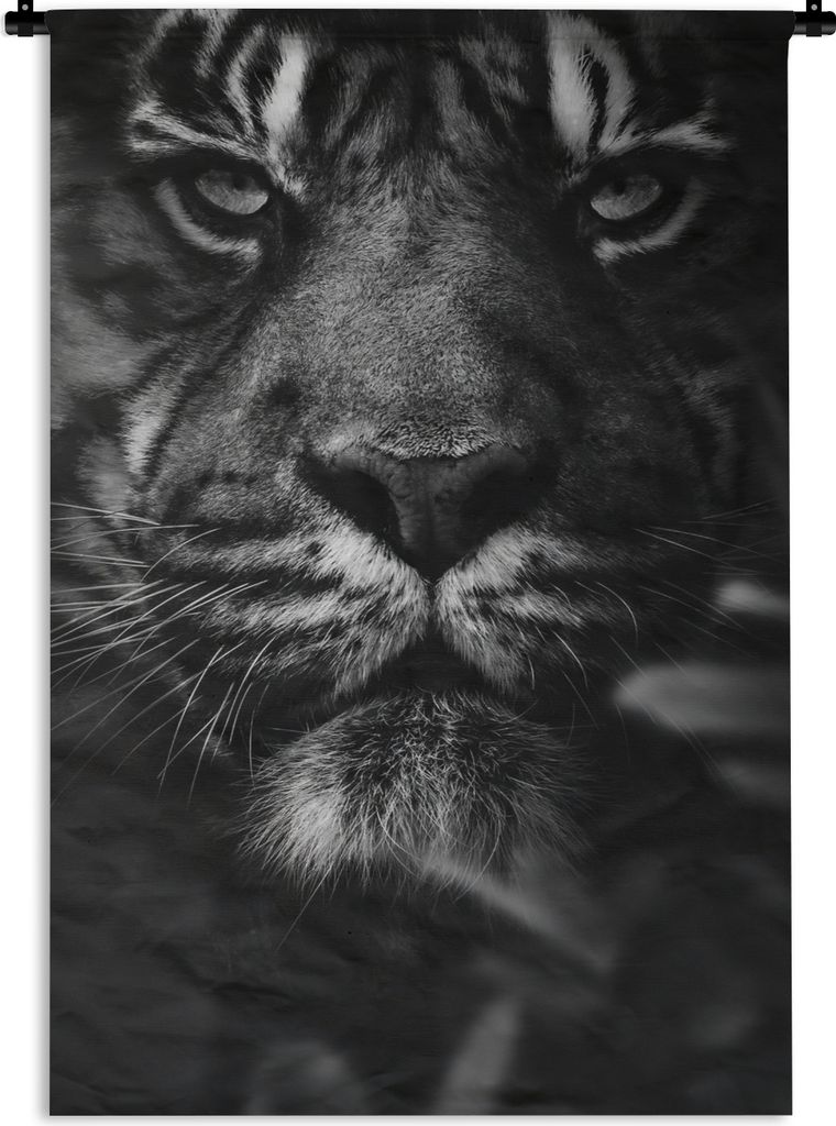MuchoWow Wandteppich Wandbehang Nahaufnahme eines Tigers im Dschungel - schwarz und weiß 90x135 cm Tapisserie Dekoration Wandtuch - Baumwolle - ...