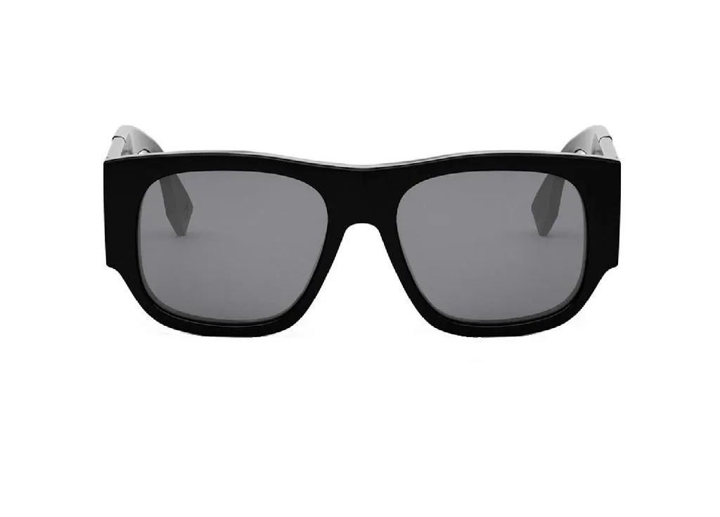 Fendi Diagonal FE40156I fini l'éblouissement avec ces lunettes de luxe