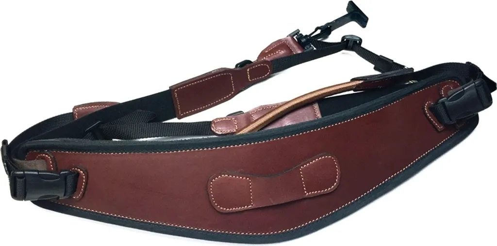 Stabiliser votre selle en saut d'obstacles avec le collier Freejump marron