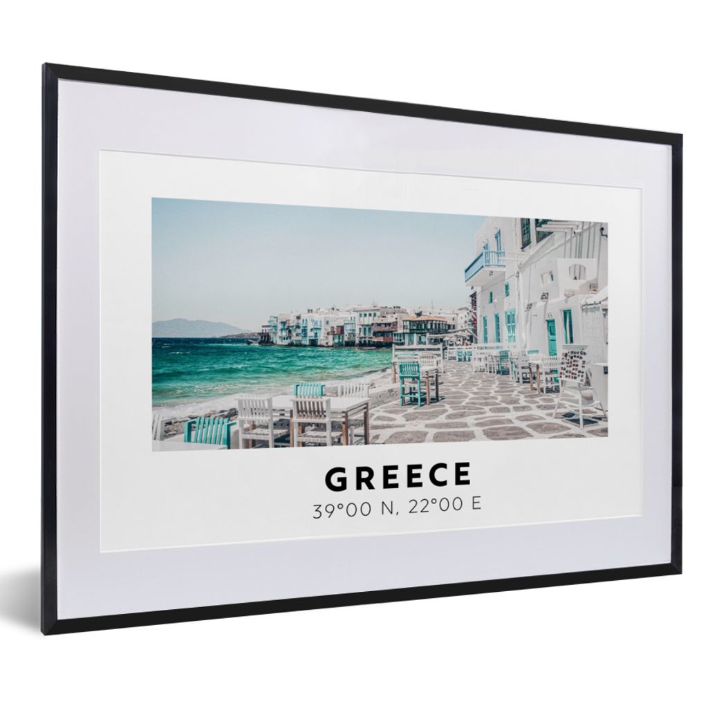 MuchoWow Gerahmtes Poster Griechenland - Blau - Meer - Stühle 60x40 cm - Poster mit Schwarzem Bilderrahmen Wandposter Rahmen Foto Bilder - Schla...