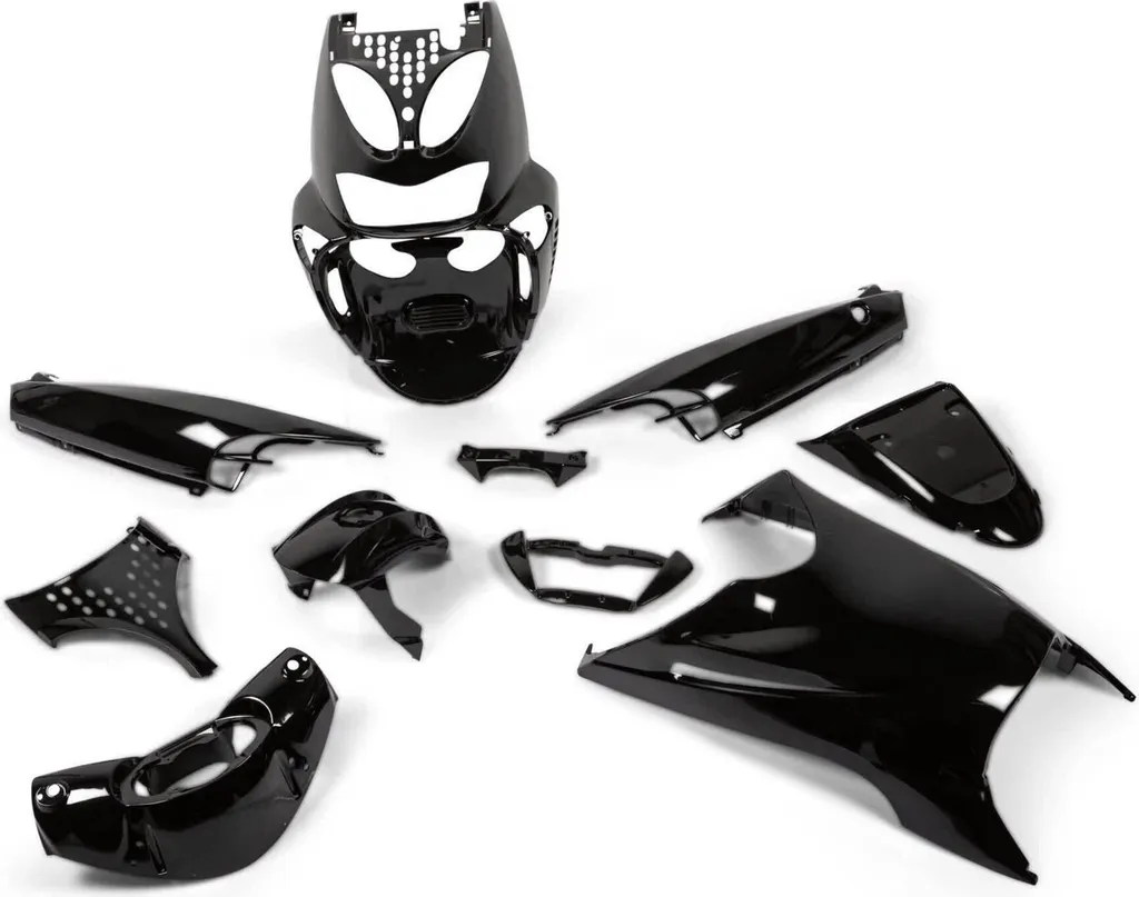 Rénover votre Aprilia SR50 avec le kit carénage Str8 11 pièces noir 2010