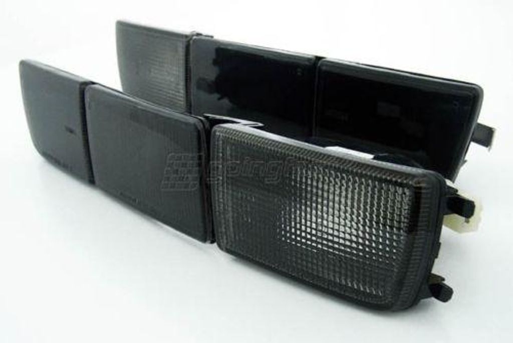 Für VW Golf 3 III MK3 / Vento 1991-99 2x Blinker Frontblinker Blenden SCHWARZ in der Farbe SCHWARZ von Goingfast