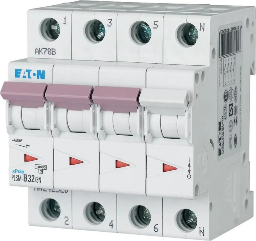 Disjoncteur de protection pour tableau triphasé Eaton 32A 10kA C