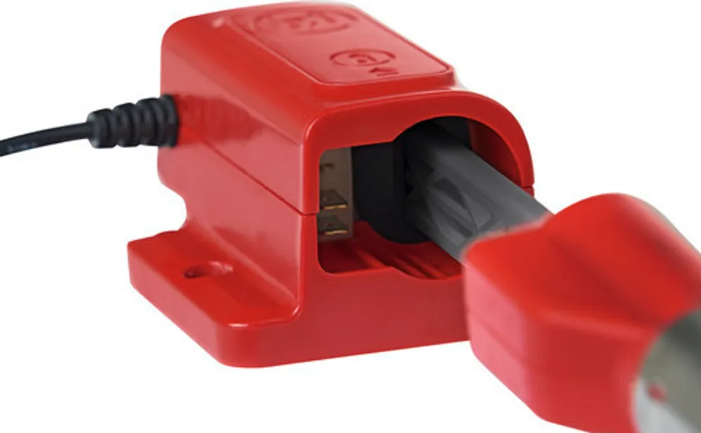 Chargeur secteur Wolf Garten e-multi-star QC 25 EM pour outils de jardin - 15