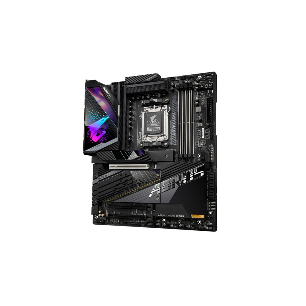 On peut déjà découvrir la AX670E Aorus Master en images