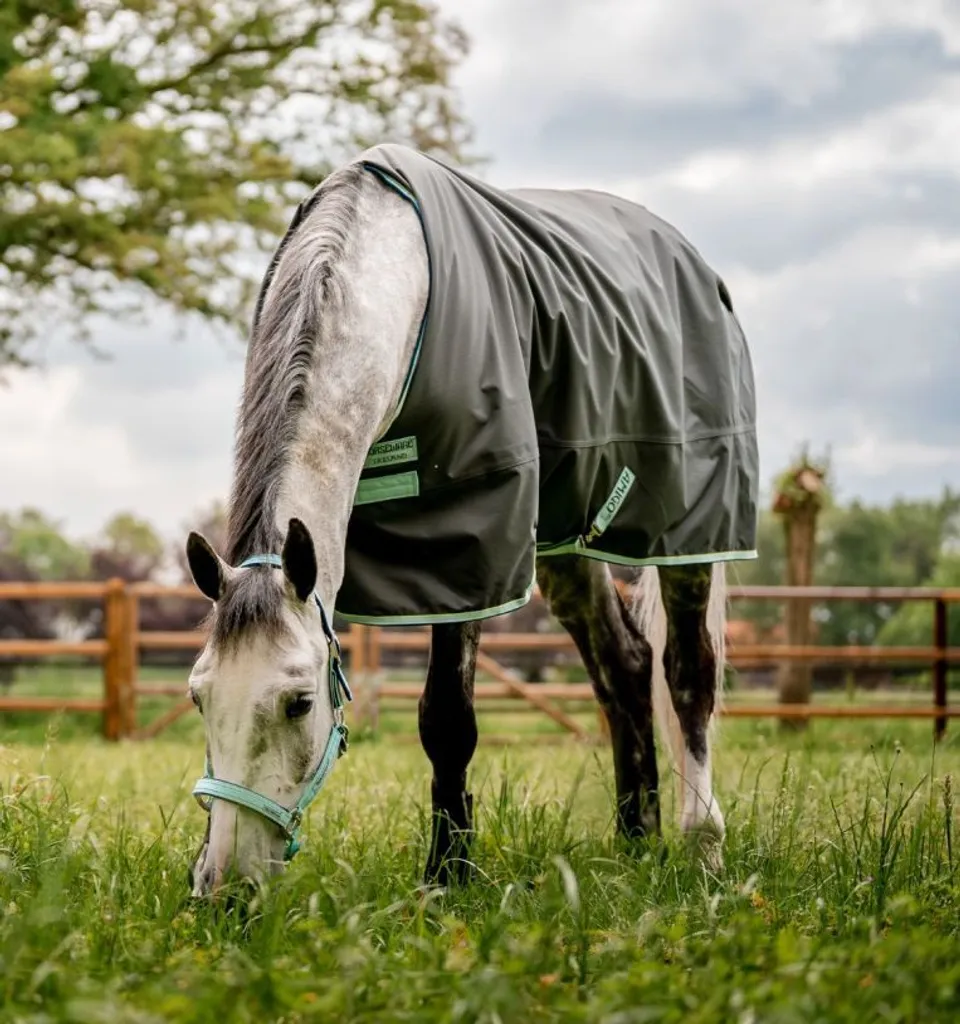 Horseware Amigo Hero Ripstop 50g coperta impermeabile Blue Haze e Navy, misura: 6'6 - 4