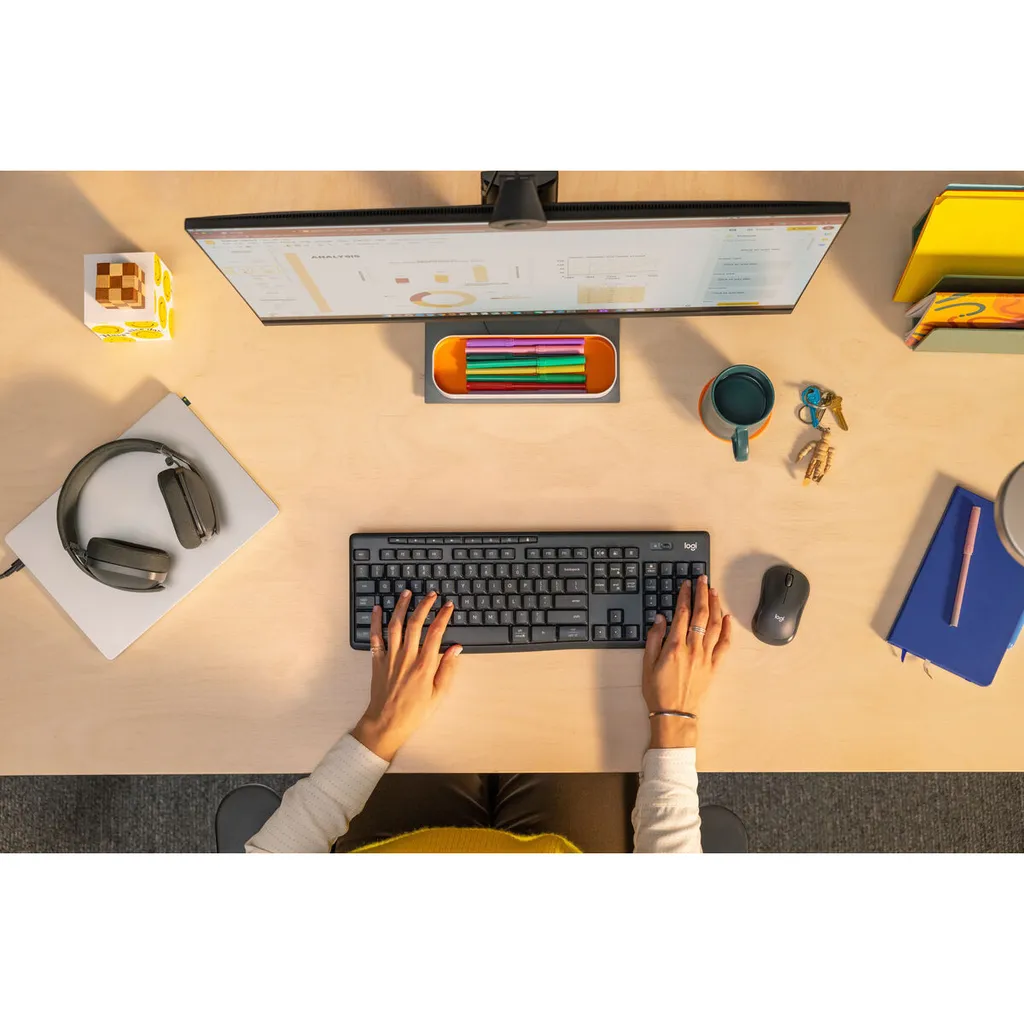 Fini les Câbles avec le Pack Clavier Souris Logitech MK370 Business - 8