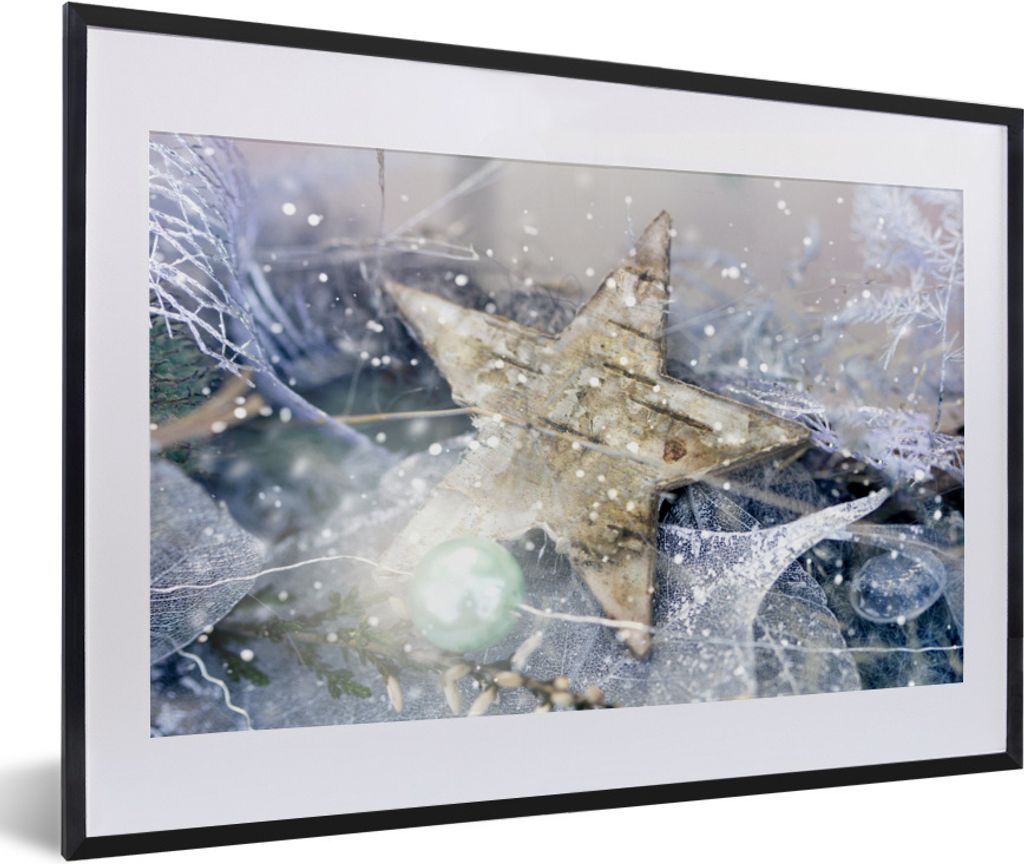 MuchoWow® Gerahmtes Poster Ein Weihnachtsstern mit Produktbild 