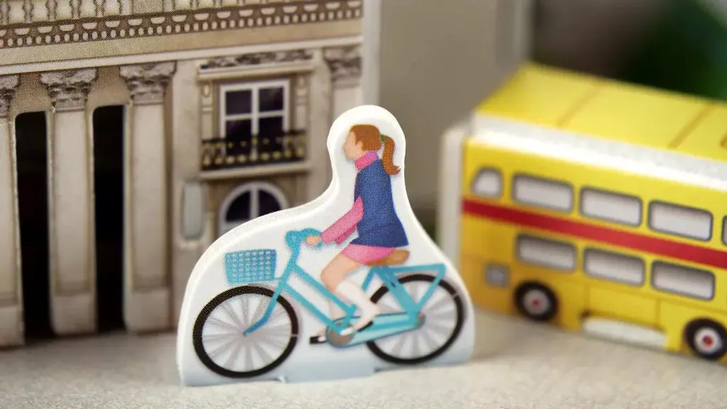 Puzzle 3D Cubic Fun CityLine Varsovie 20271 : Maquette Dante détaillée
