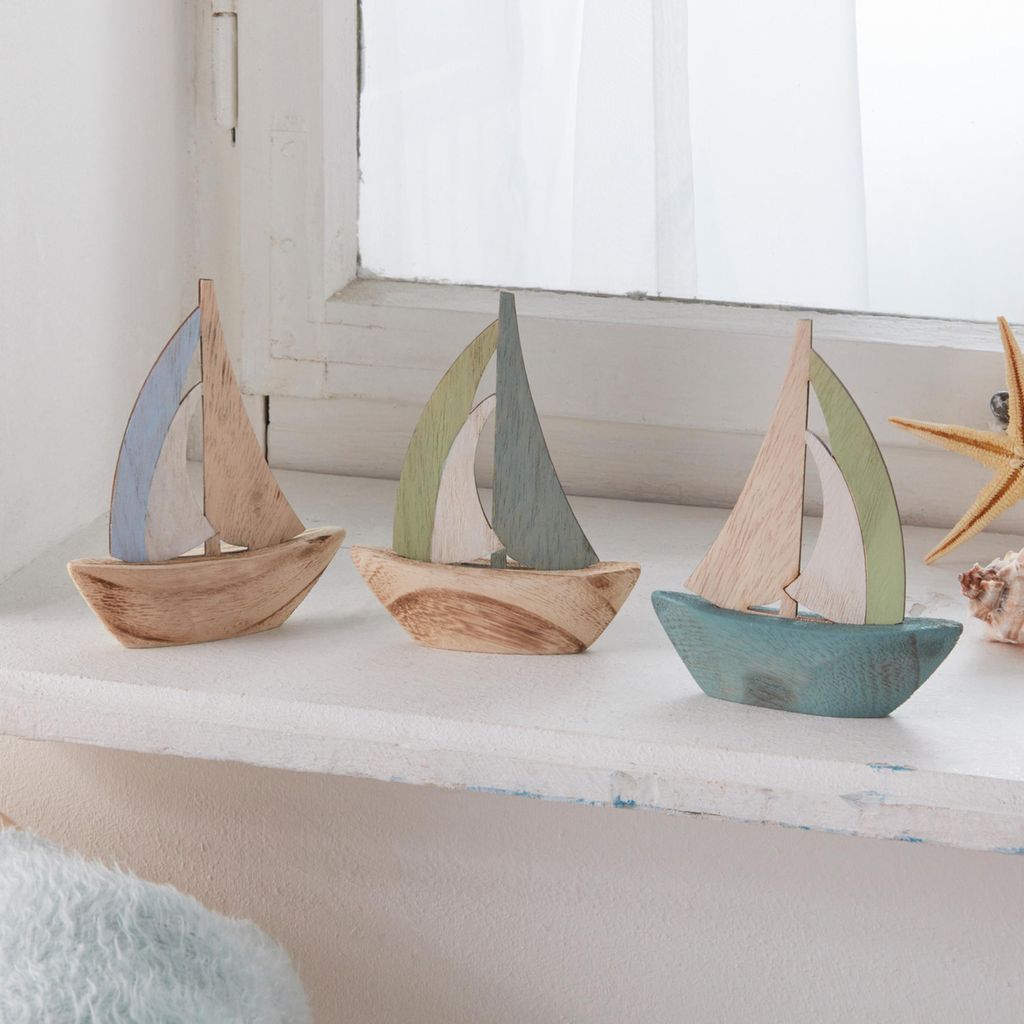 3 Mini Segelboote Holz 10x12cm – maritime Deko Produktbild 