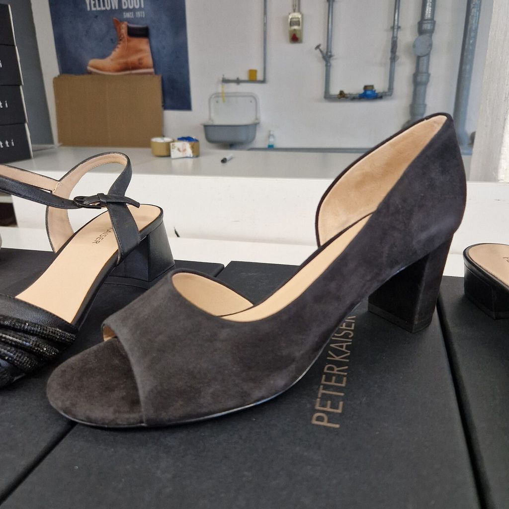 Peter Kaiser Pumps Schwarz Produktbild 