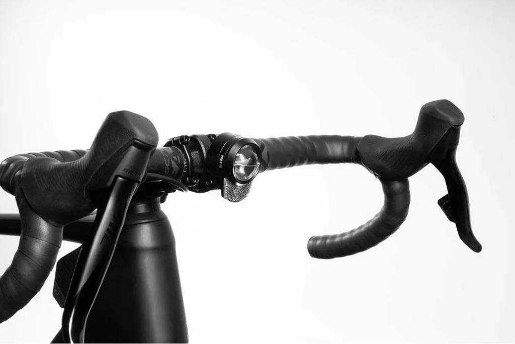 Phare avant Acid Pro-E 150 X-Connect pour vélo électrique Cube Bosch