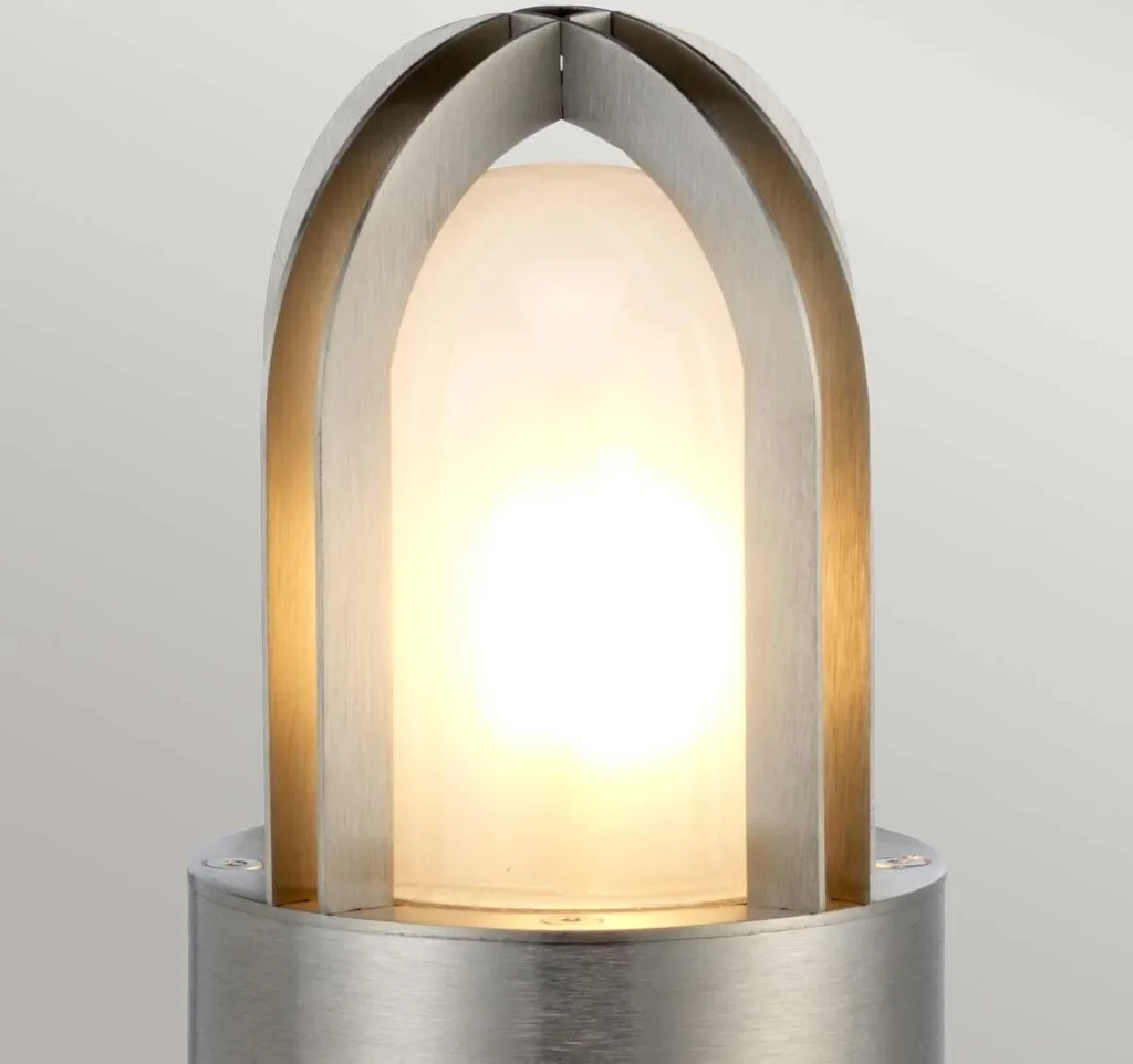 Borne extérieure inox E27 Paignton : Solution contre l'obscurité
