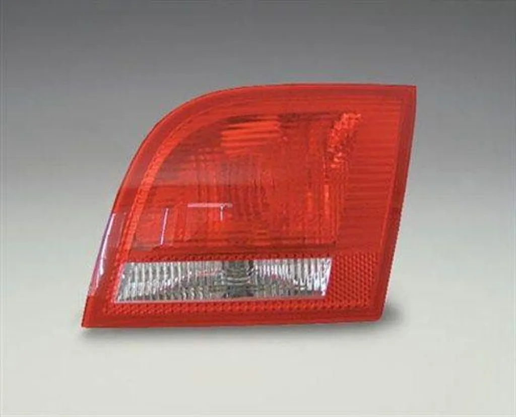 Luce Posteriore Destra Audi A3 8P Magneti Marelli | OE 8P4945094