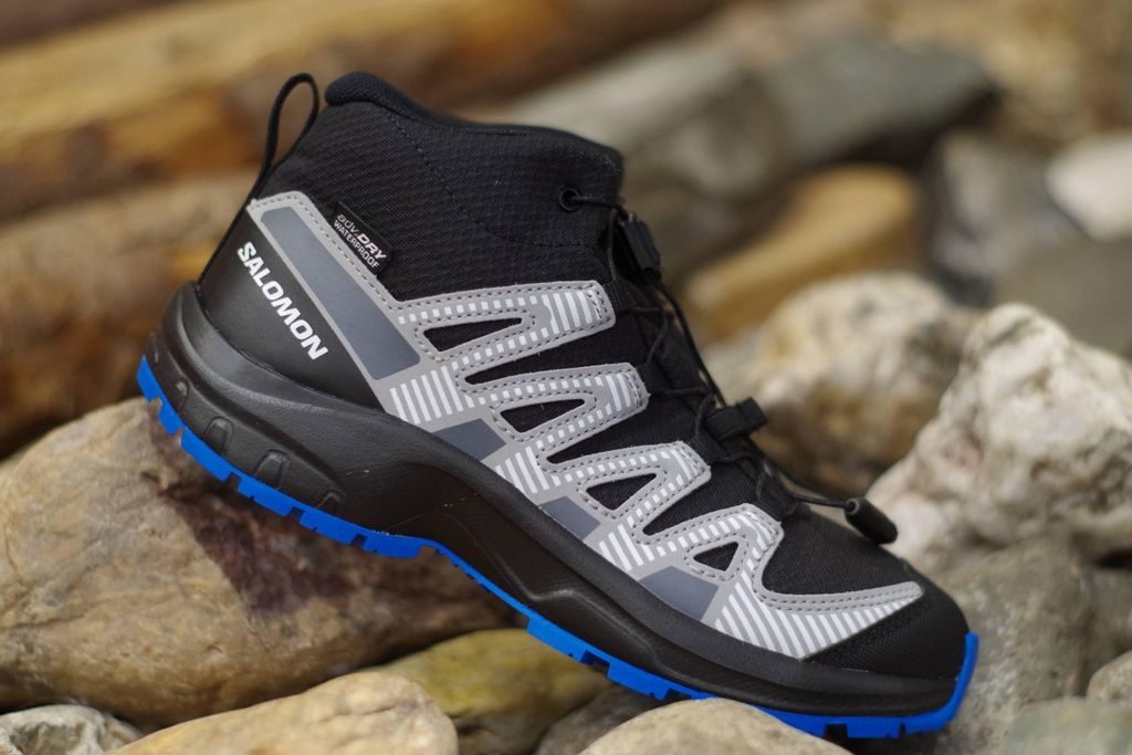 Salomon XA PRO V8 MID WP J schwarz 35
