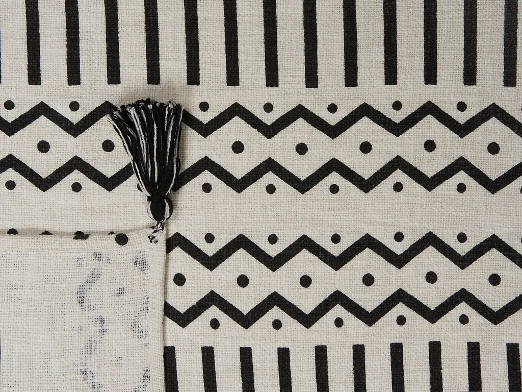 Couverture en Coton à Pompons Beliani Plaid Design Géométrique - 6