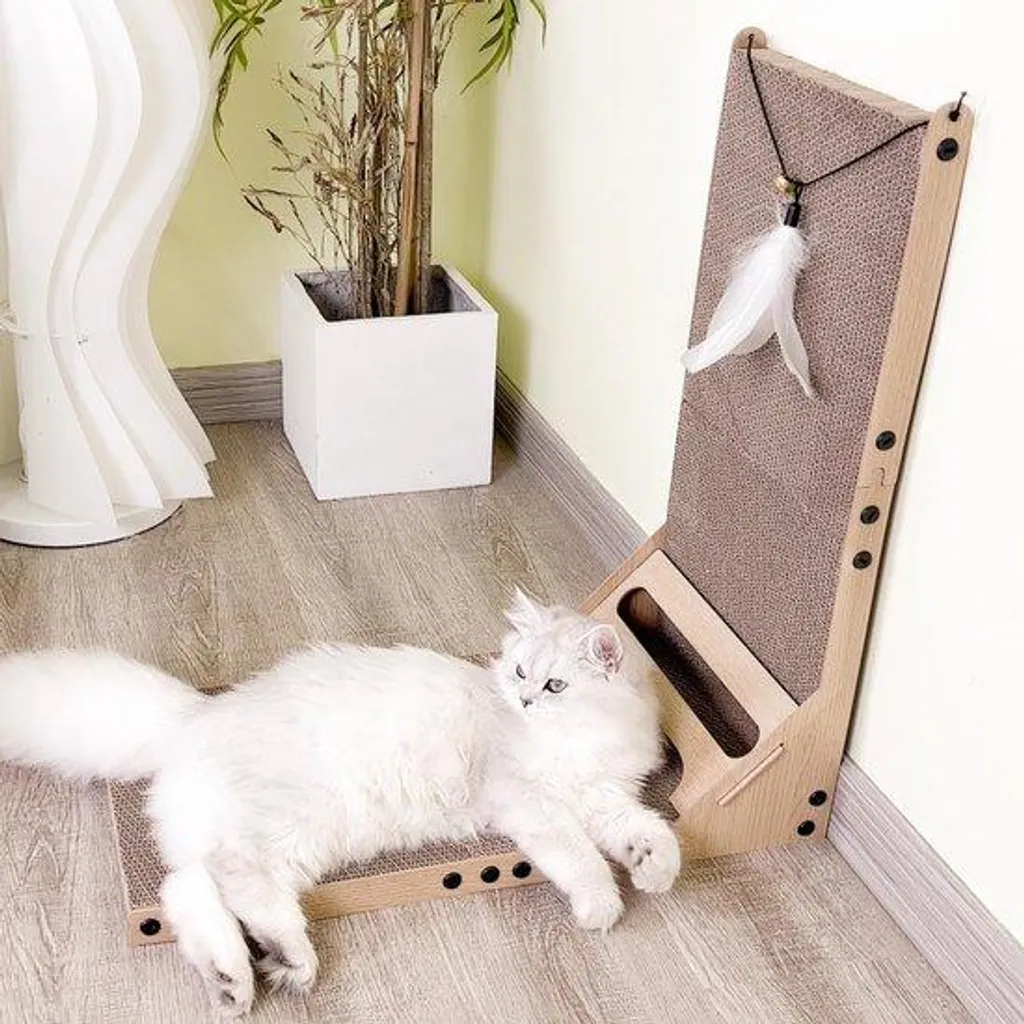Griffoir en carton en forme de L hauteur 59 cm avec jouet pour chat