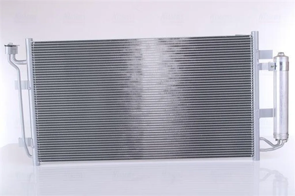 Condenseur de Clim NISSENS 940582 pour Réparation Climatisation Leaf